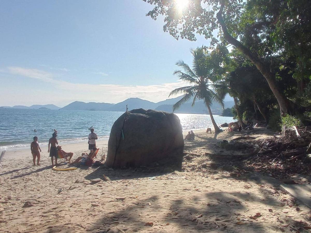 Апартаменты Kitnet Aconchegante A 200M Da Praia Ангра-дус-Рейс Экстерьер фото